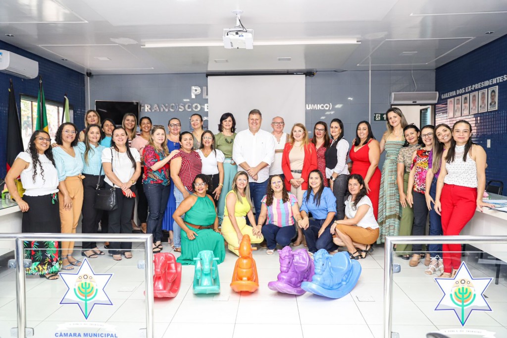 Prefeitura de Boa Vista valoriza profissionais da Educação Infantil em cerimônia na Câmara Municipal